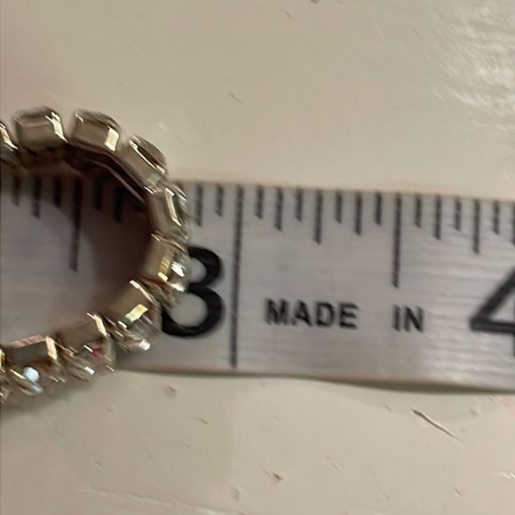 1990s-8” silver tone stackable stretch bracelet w/56 prong set Austrian crystals - Picture 7 of 8